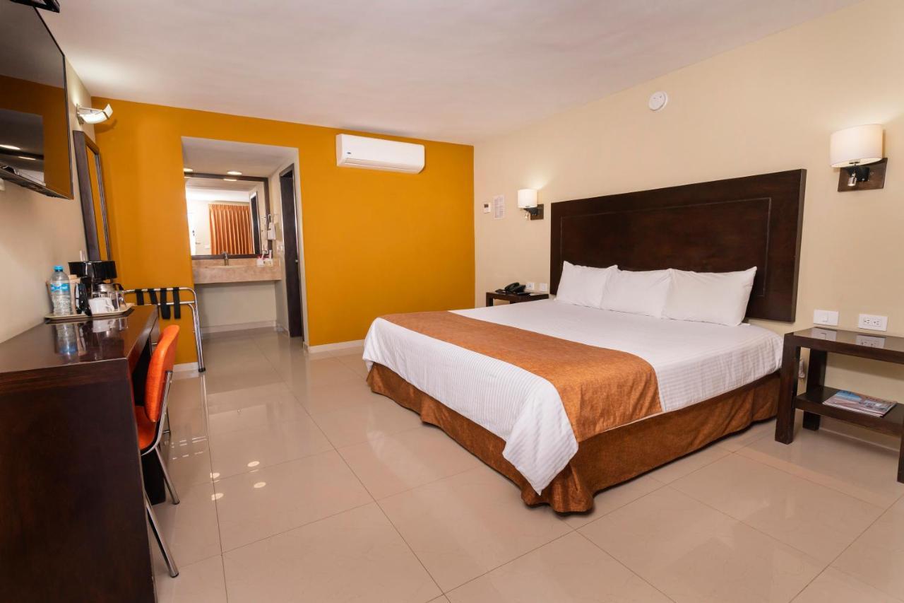 El Camino Hotel & Suites Heroica Caborca Exterior photo